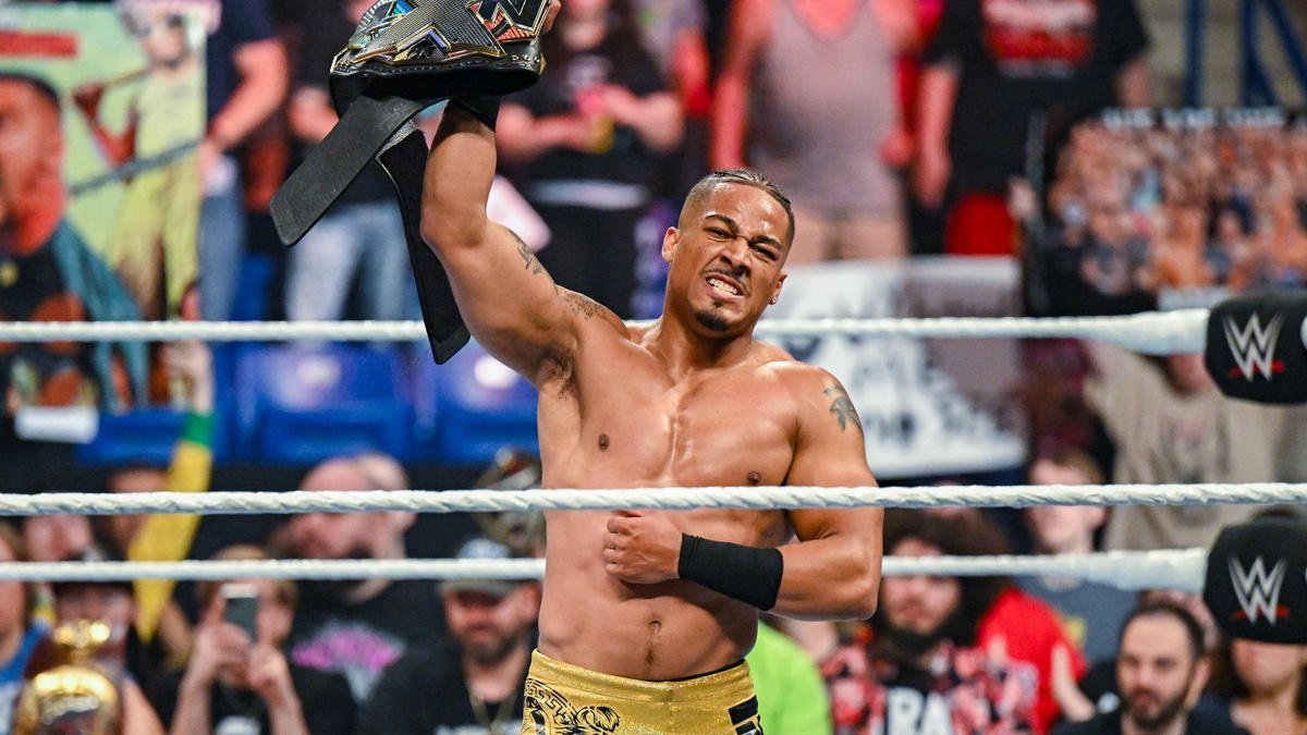 WWE Hall Of Famer Believes There’s Still Something Missing From NXT Champion Carmelo Hayes