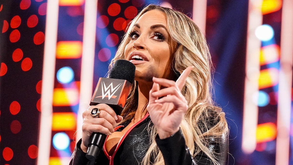 Trish Stratus Responds To Hilarious Botch From WWE Raw