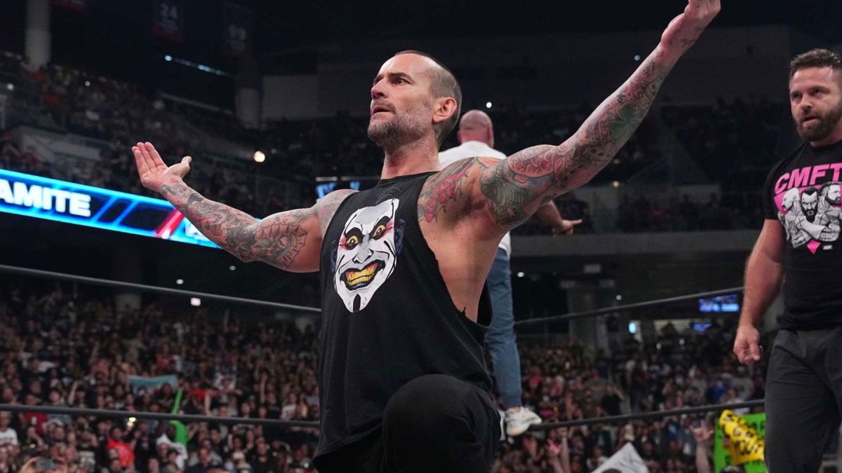 Polarizing Crowd Reaction For CM Punk In Toronto On AEW Collision