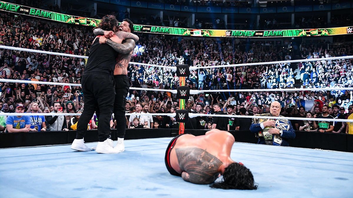 Top WWE Stars Believe One Of The Usos Should Dethrone Roman Reigns