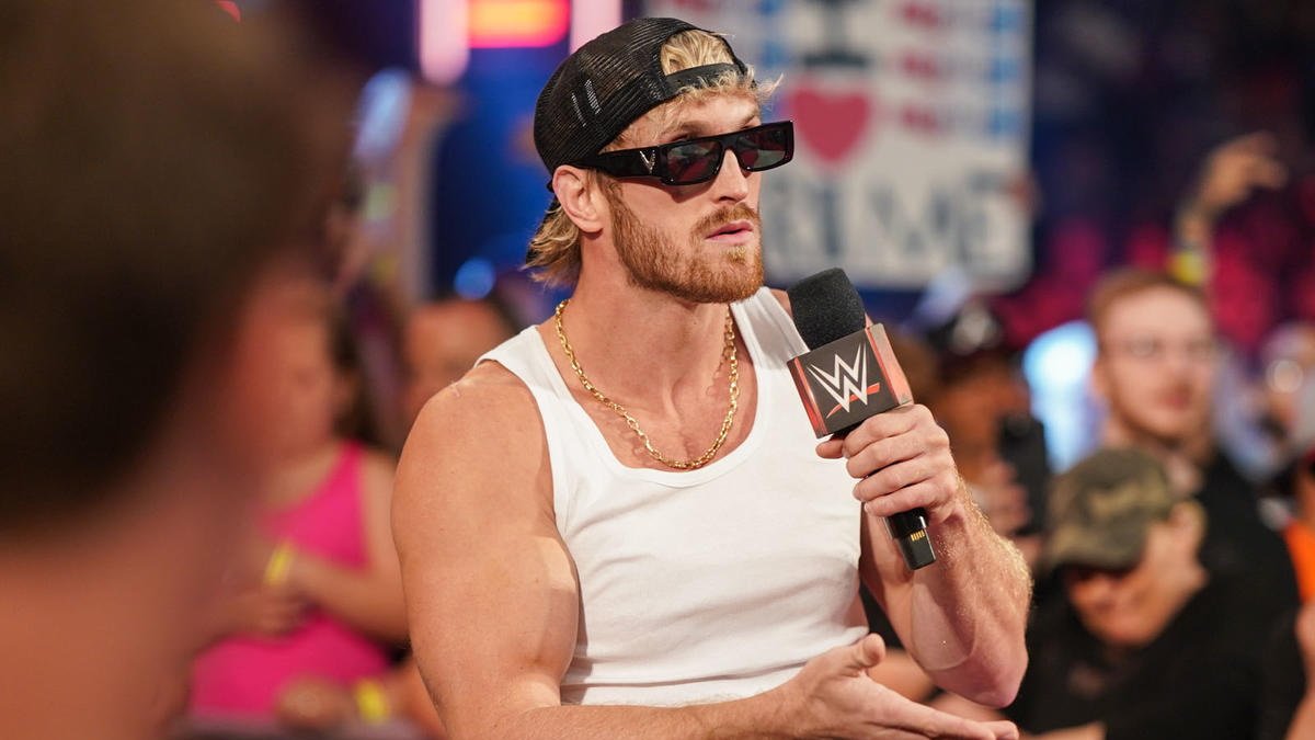 WWE Star Praises Logan Paul, But Says Logan Doesn’t Stand A Chance Against Him