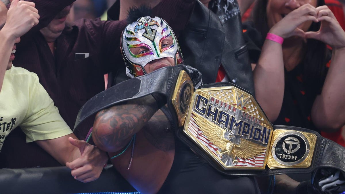 PHOTO: Triple H Congratulates Rey Mysterio After WWE US Title Win