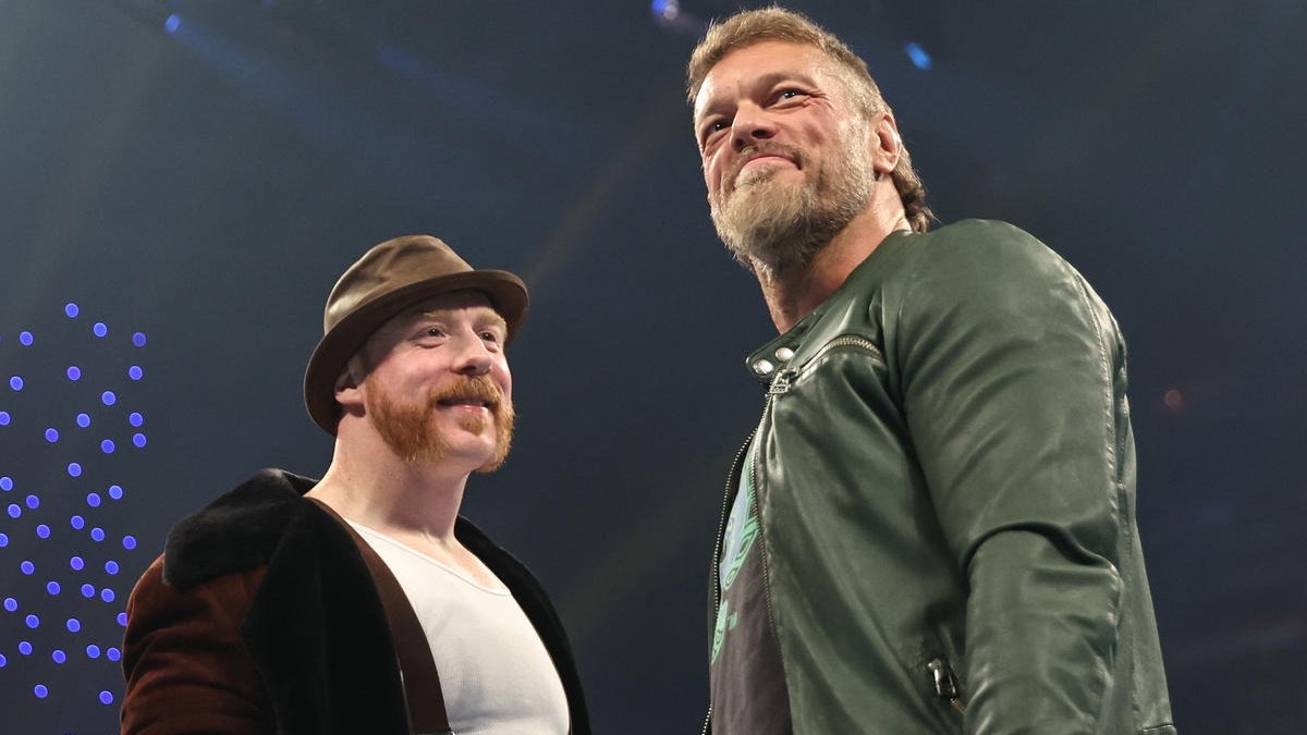 PHOTOS: Edge & Sheamus Honor Deal After SmackDown Main Event