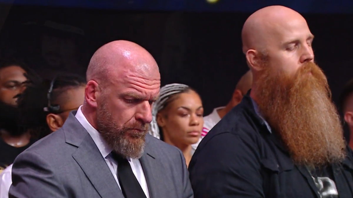 Erick Rowan Among WWE Stars At SmackDown Paying Tribute To Bray Wyatt & Terry Funk