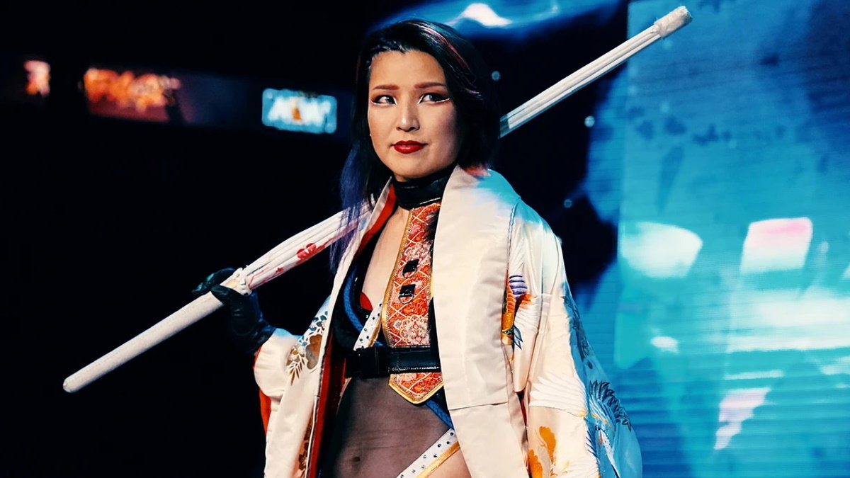 AEW stars Hikaru Shida