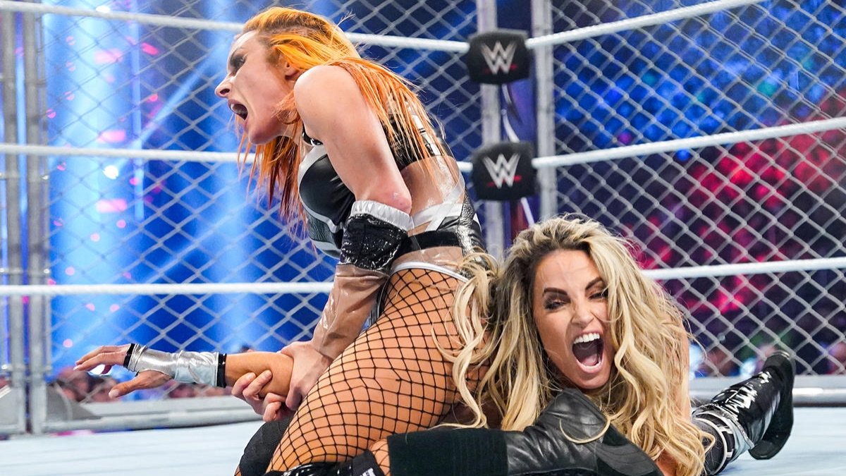 PHOTO: Trish Stratus Shows Off Brutal Wounds From WWE Payback Steel Cage Match