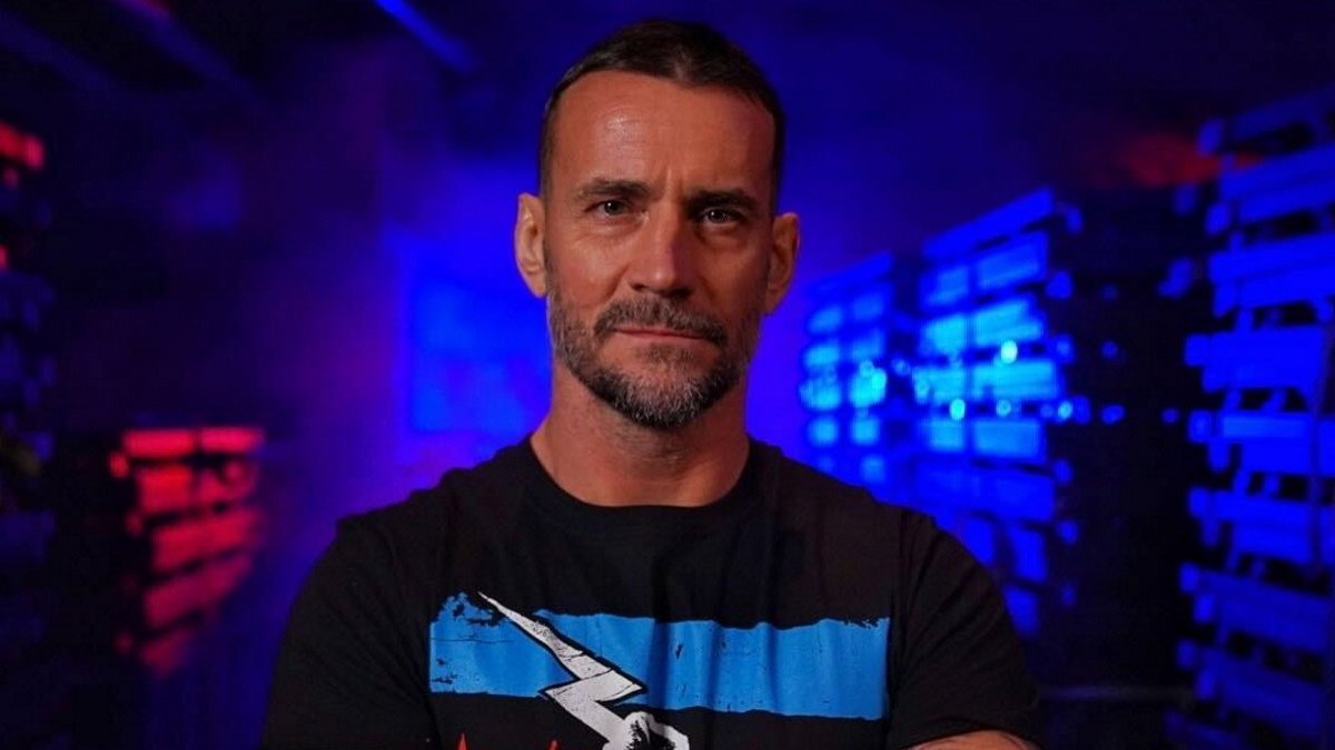 CM Punk Sends Message About WWE Locker Room After Raw
