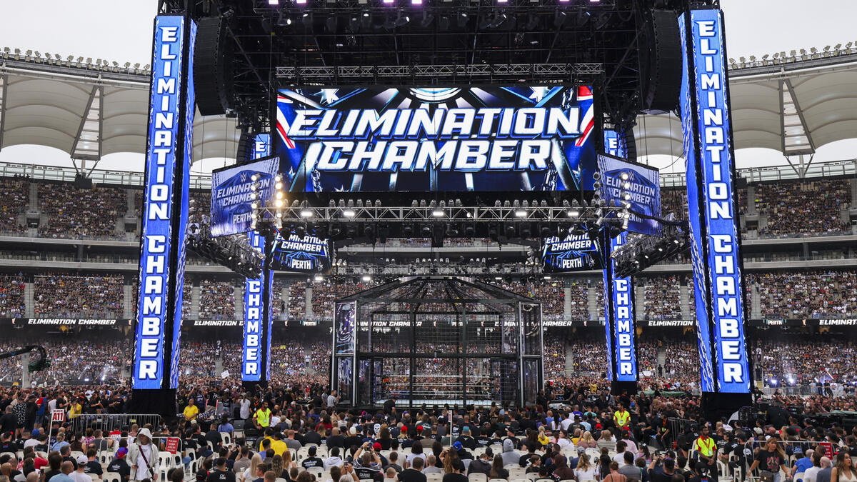 WWE Star Pulled From Elimination Chamber Card Reacts To Event