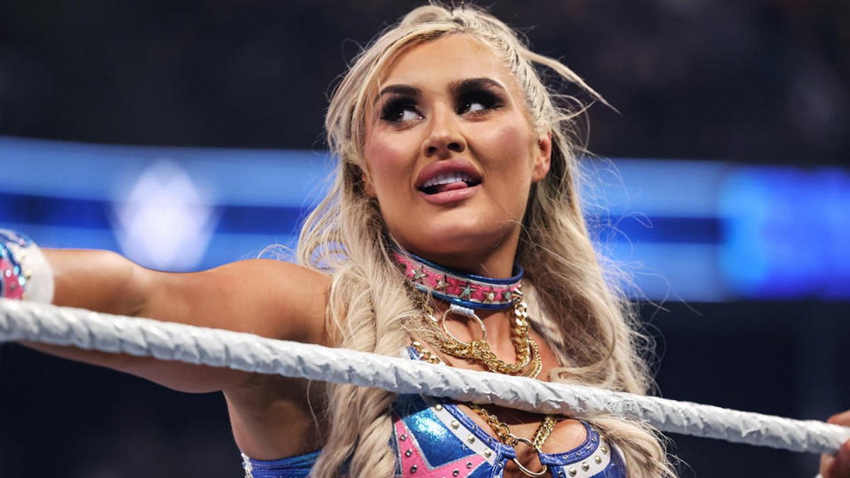 Tiffany Stratton Reacts To Huge Crowd Reaction At WWE Elimination Chamber