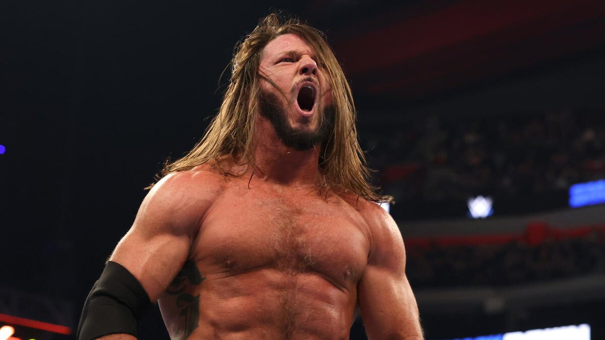 Popular WWE Star Sends A Message To AJ Styles Ahead Of SmackDown