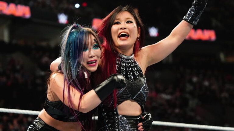 WWE's IYO SKY and Kairi Sane