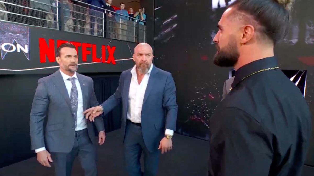 CM Punk & Seth Rollins Altercation At WWE Raw Netflix Kickoff
