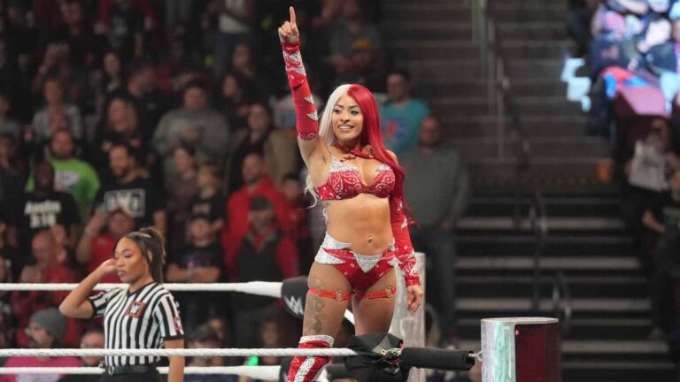 Zelina Vega WWE Raw December 9