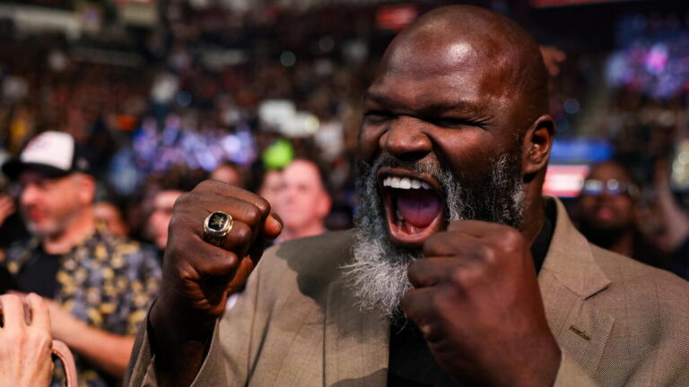 WWE Hall Of Famer Mark Henry Praises ‘Awesome’ Independent Star