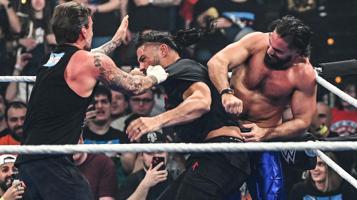 What Happened With WWE’s Roman Reigns, CM Punk & Seth Rollins After SmackDown