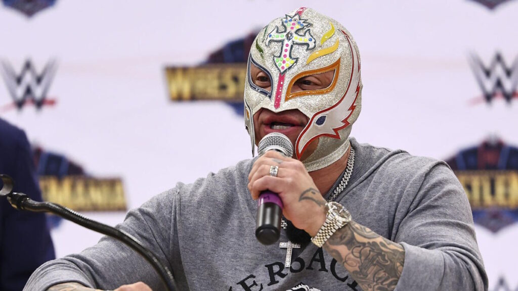 WWE Hall of Famer Rey Mysterio