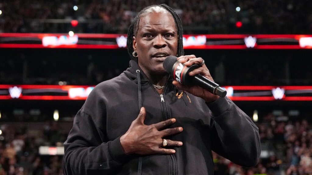 Ron Killings (R-Truth) WWE Raw June 9