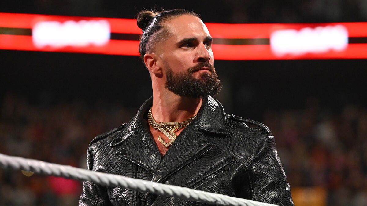 WWE’s Seth Rollins Suffers Legitimate Injury Mid-Match, Finish Changed