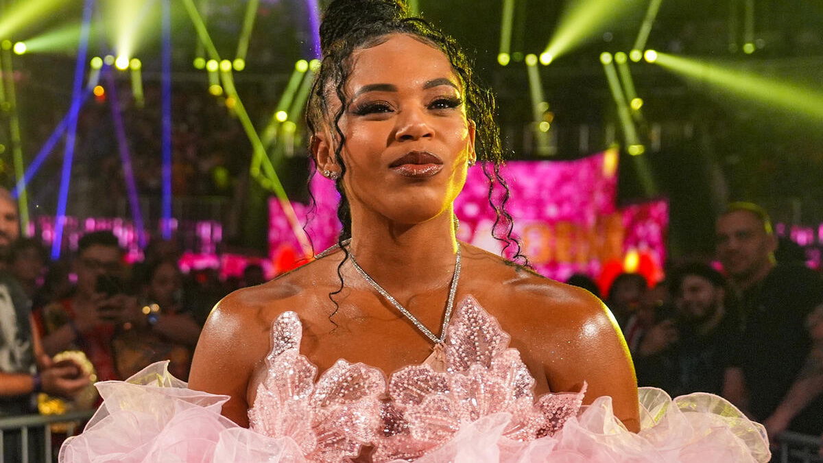 Bianca Belair Meets Up With First Wrestling Inspiration At WWE Evolution