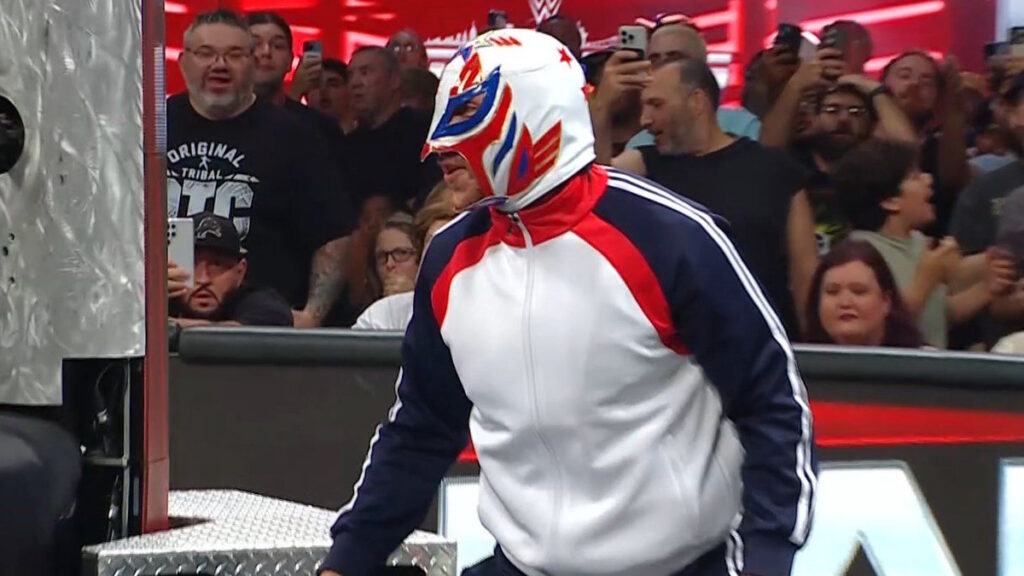 WWE star Pete Dunne as El Grande Americano