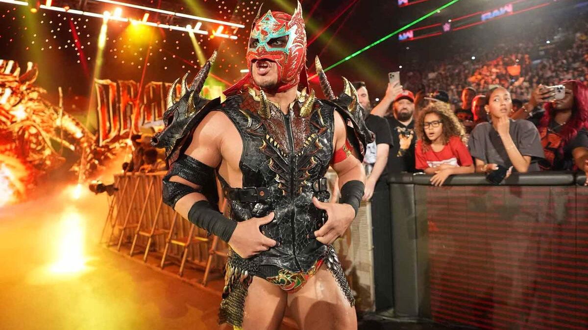WWE star Dragon Lee