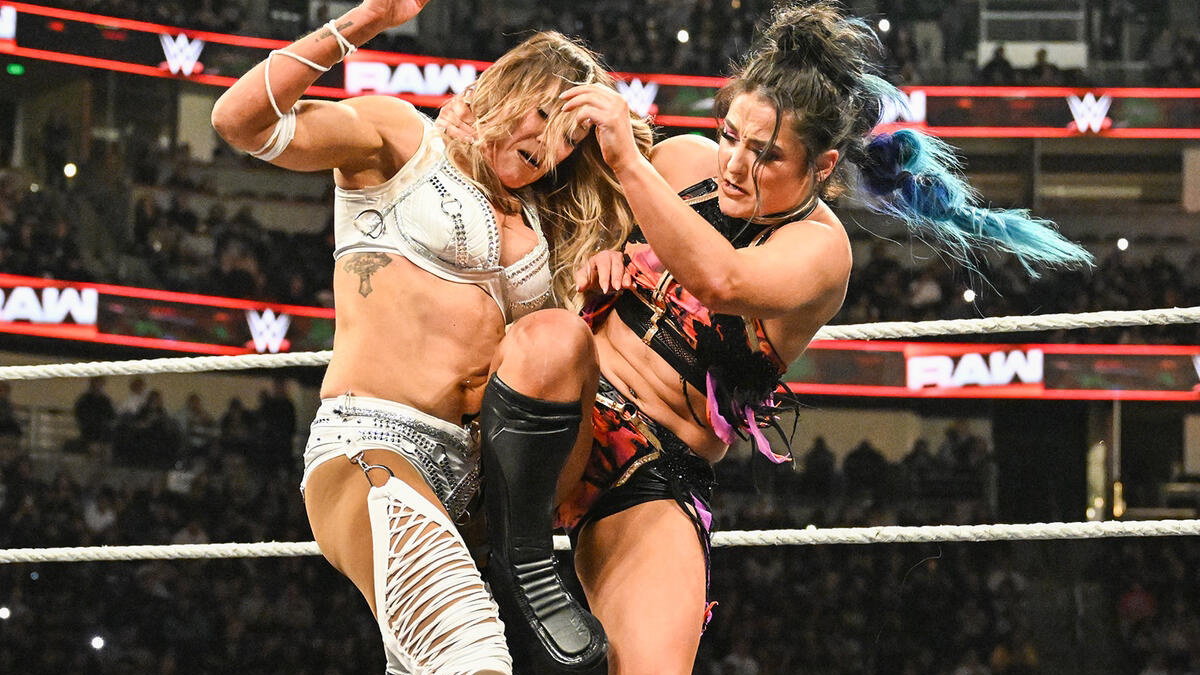 WWE's Lyra Valkyria vs. Charlotte Flair