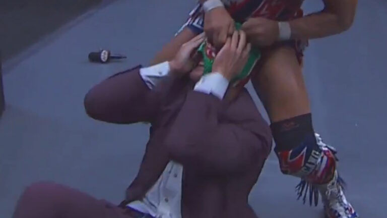 WWE star El Grande Americano