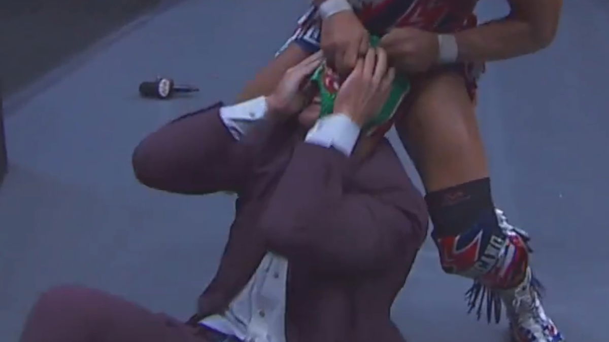 WWE Star El Grande Americano Nearly Unmasked At AAA Rey De Reyes