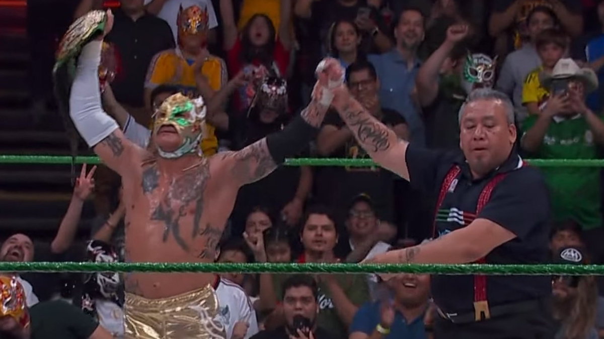 WWE's Rey Fenix as AAA World Cruiserweight Champion