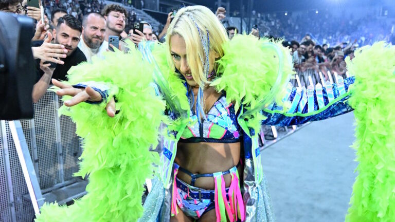 WWE star Giulia
