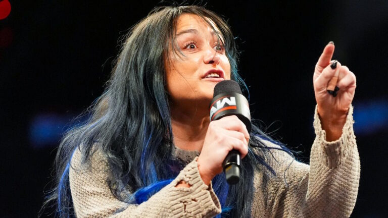Lyra Valkyria on WWE Raw