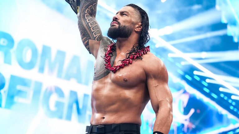WWE World Heavyweight Champion Roman Reigns