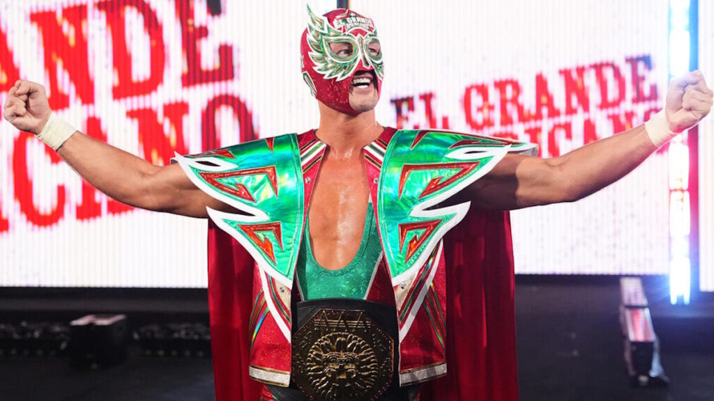 AAA Mega Champion El Grande Americano