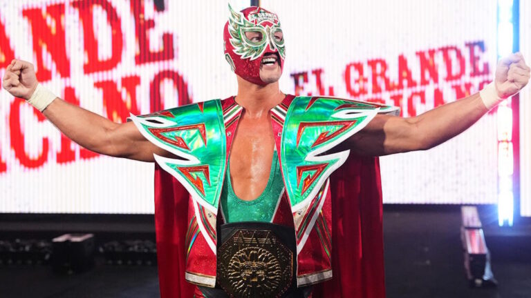 AAA Mega Champion El Grande Americano