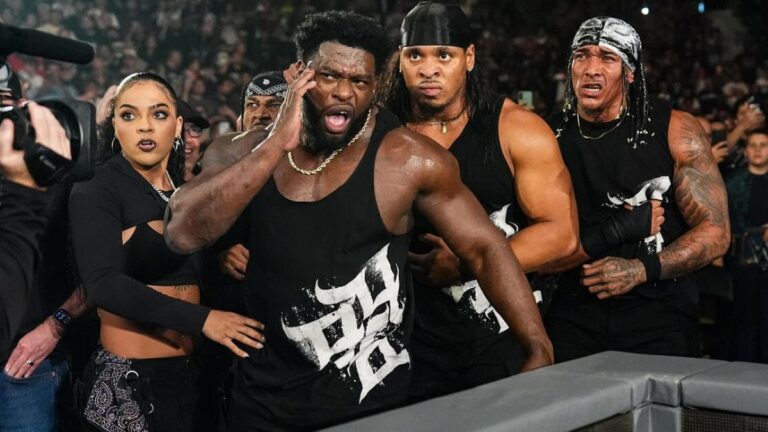 The 946 on WWE Raw
